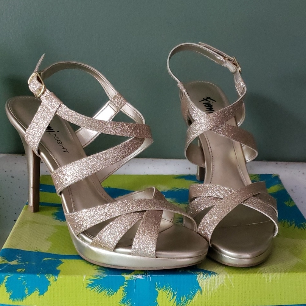 Gold sparkle heels